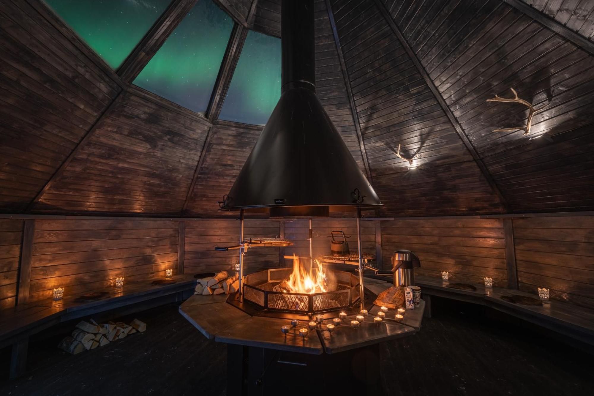 Kuukkeli Log Houses Aurora Resort Saariselka Esterno foto