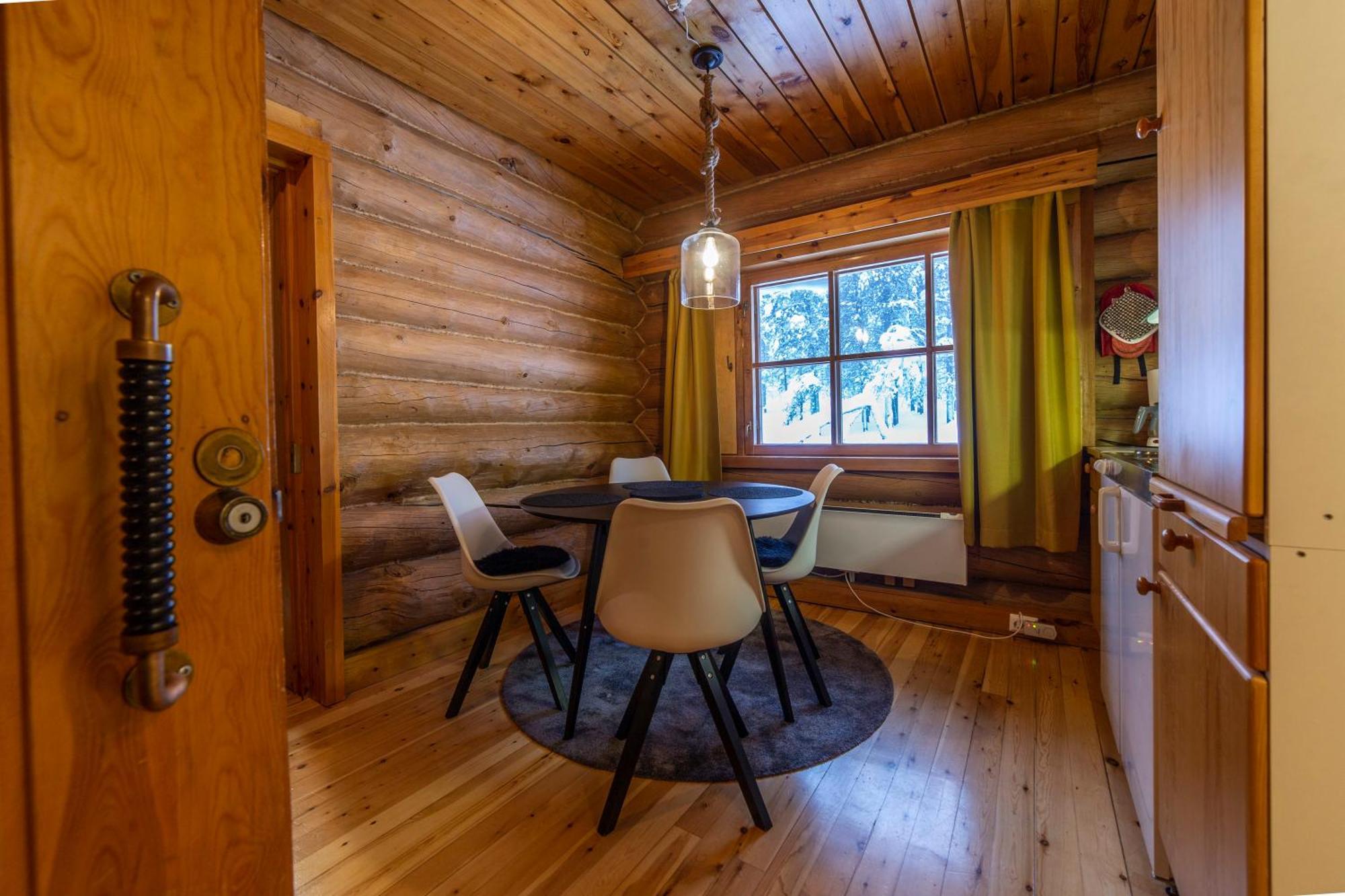 Kuukkeli Log Houses Aurora Resort Saariselka Esterno foto